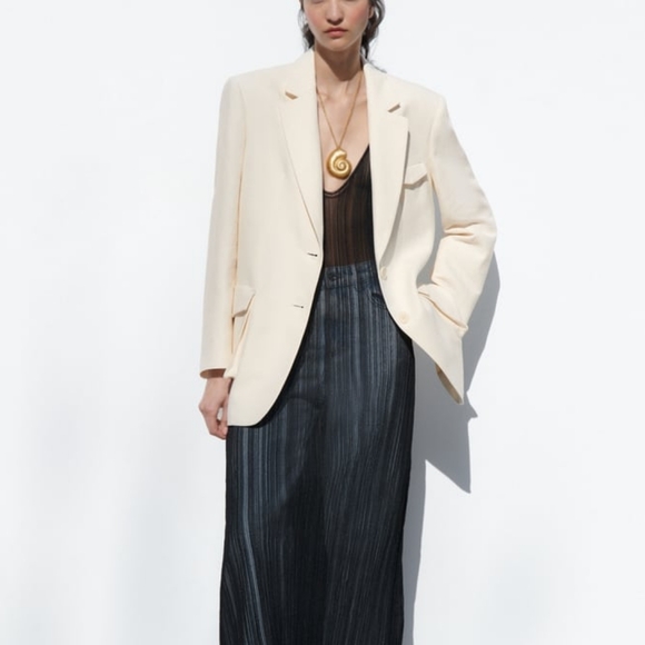 ZARA LIMITED EDITION PATCH POCKET BLAZER - Picture 2 of 10